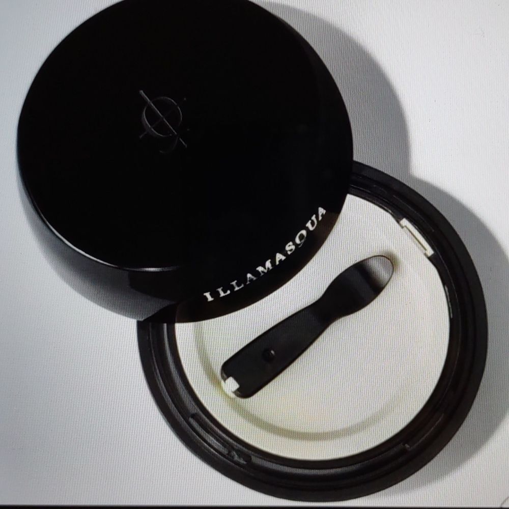 NEW Illamasqua Beyond Veil Skin Glowing GEL Primer